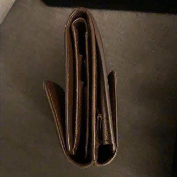 LV compact wallet - Picture 3 of 4